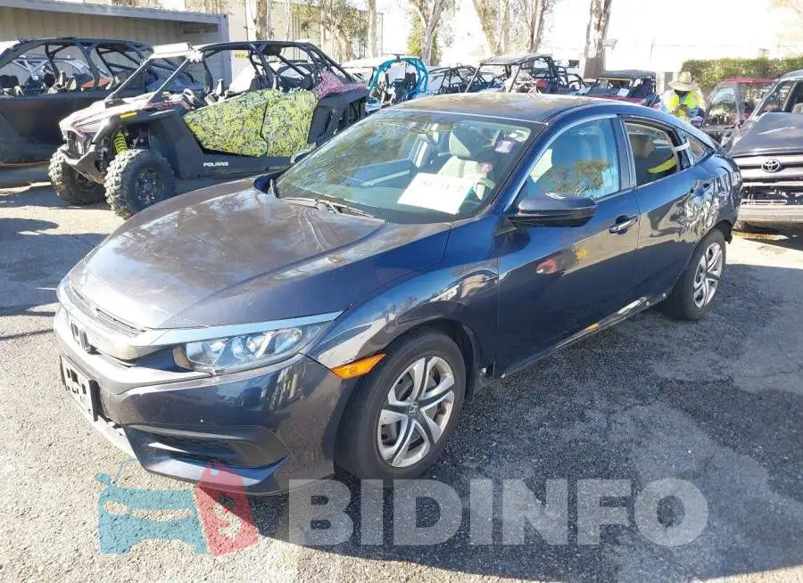 2HGFC2F53HH560877 Photo# 2