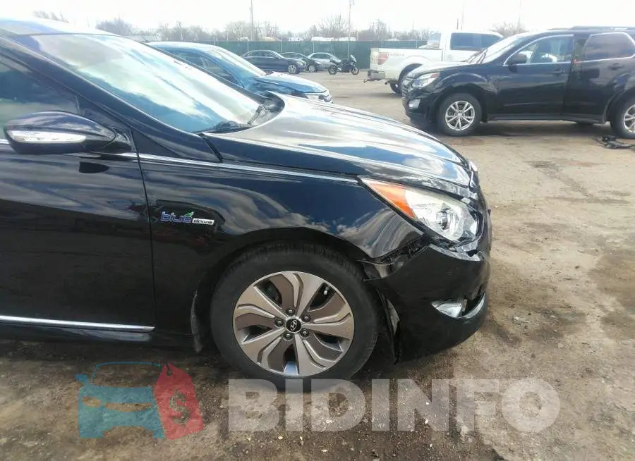 KMHEC4A4XFA121915 Photo# 6