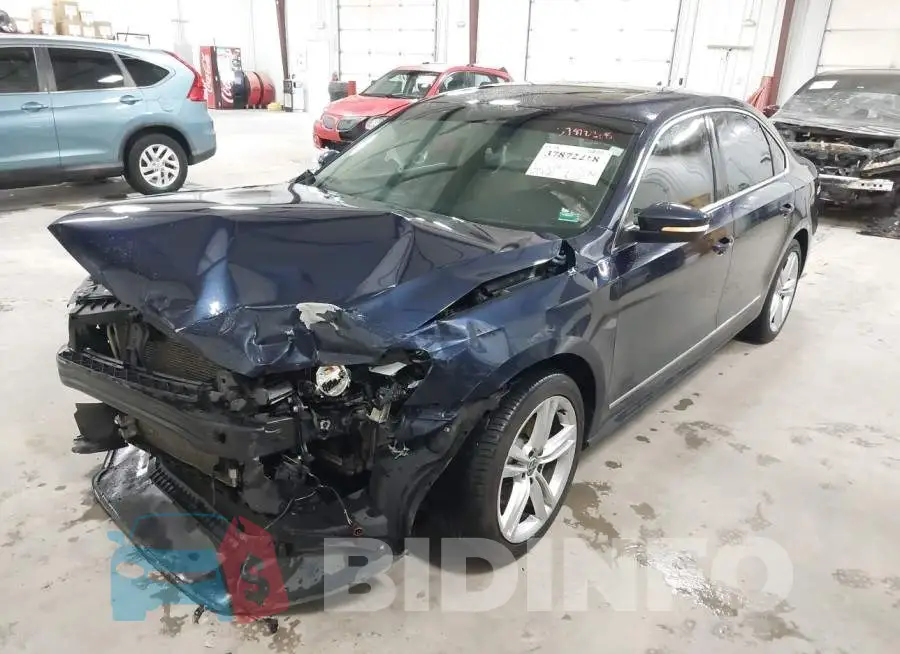 1VWBS7A30FC031774 Photo# 2