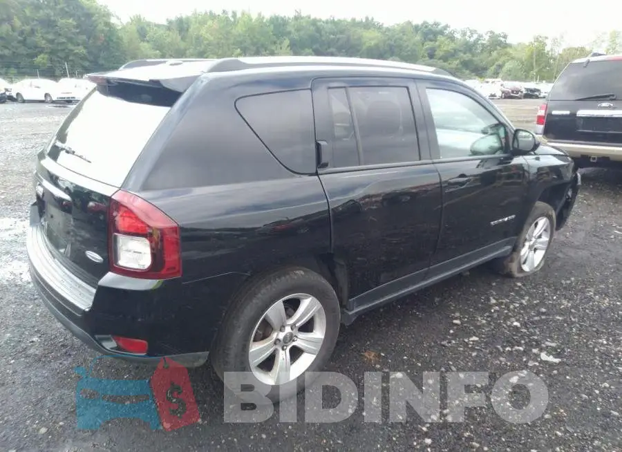 1C4NJDEB8ED892096 Photo# 4