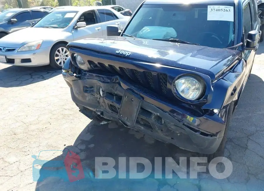 1C4NJPFB1ED671214 Photo# 5