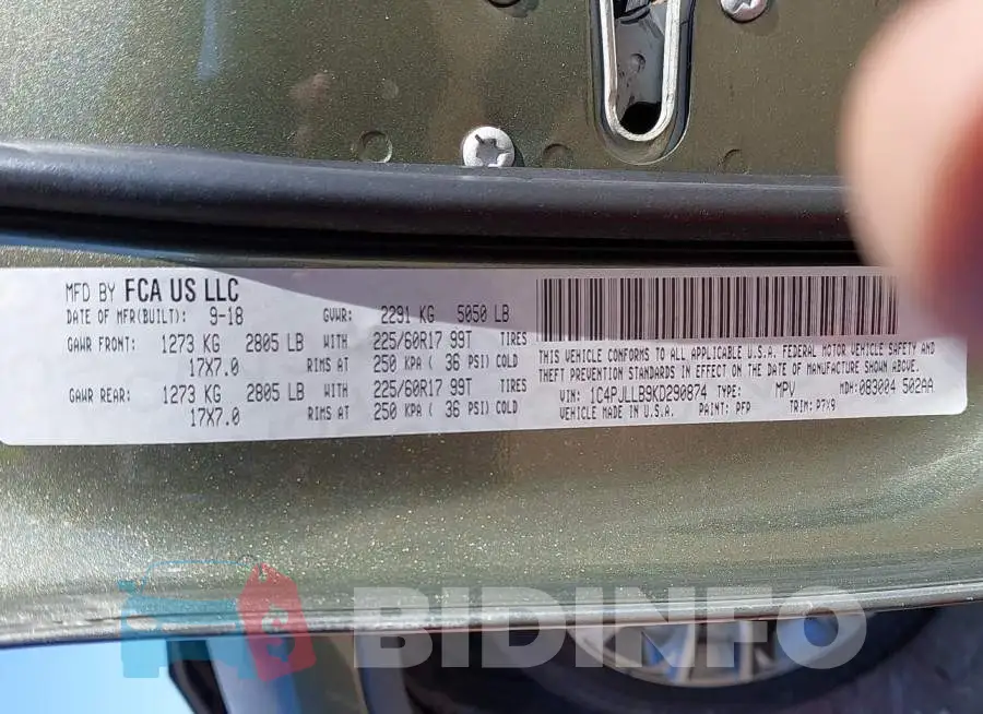1C4PJLLB9KD290874 Photo# 9