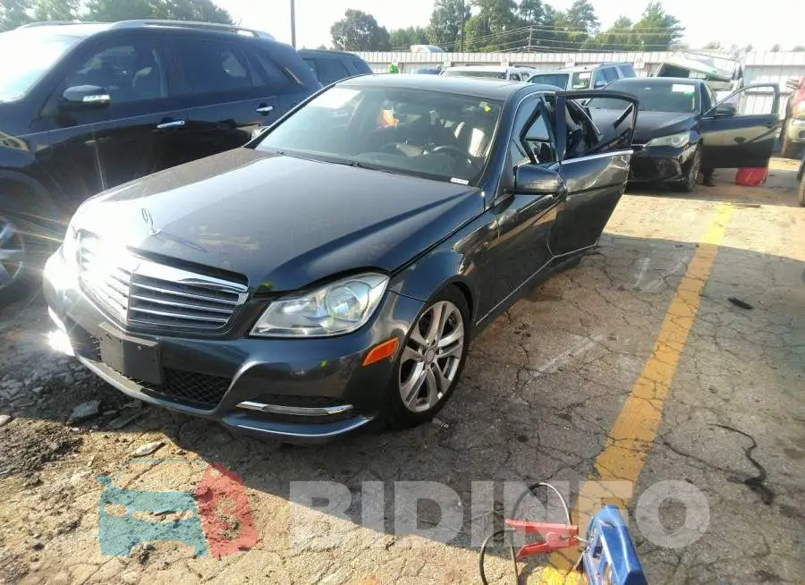 WDDGF4HB2DA743386 Photo# 2