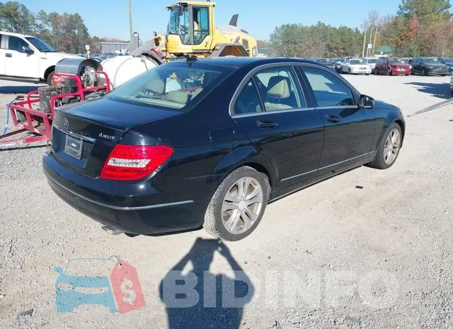 WDDGF8AB6DR283488 Photo# 4