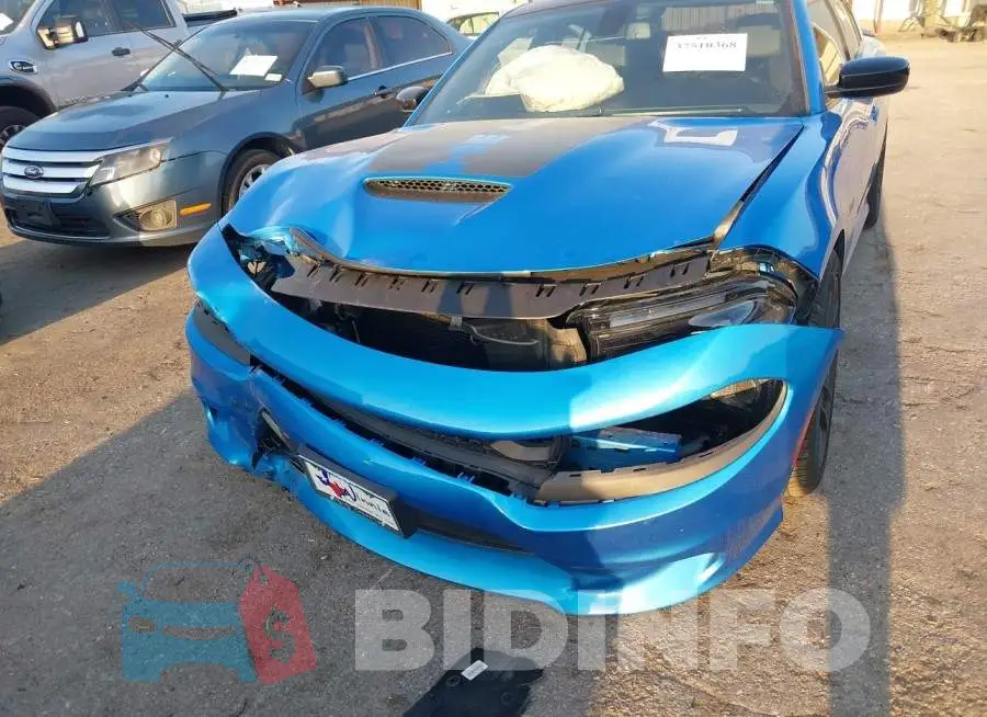 2C3CDXGJ2PH583612 Photo# 6