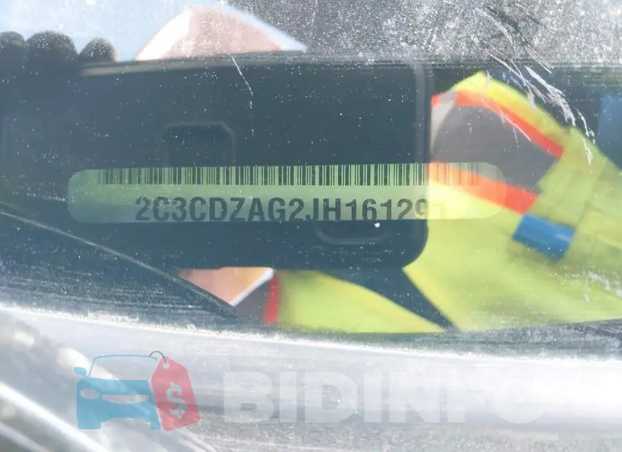 2C3CDZAG2JH161291 Photo# 9
