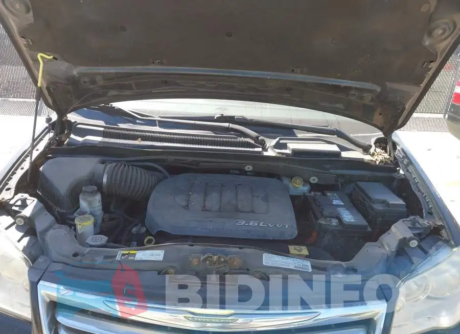 2C4RC1CG4DR570771 Photo# 10
