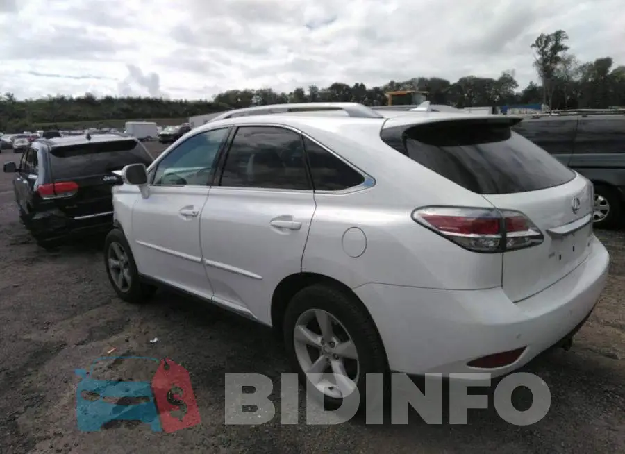2T2BK1BA3DC155373 Photo# 3