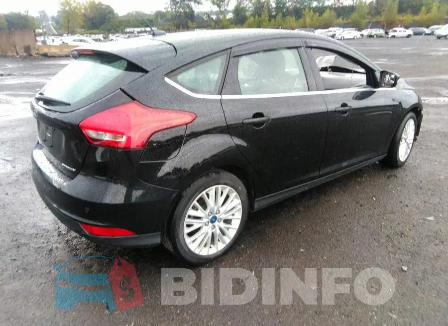 1FADP3N2XJL232118 Photo# 4