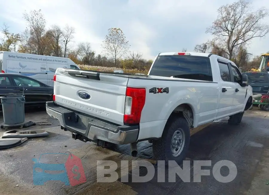 1FT7W2B60JEC53995 Photo# 4