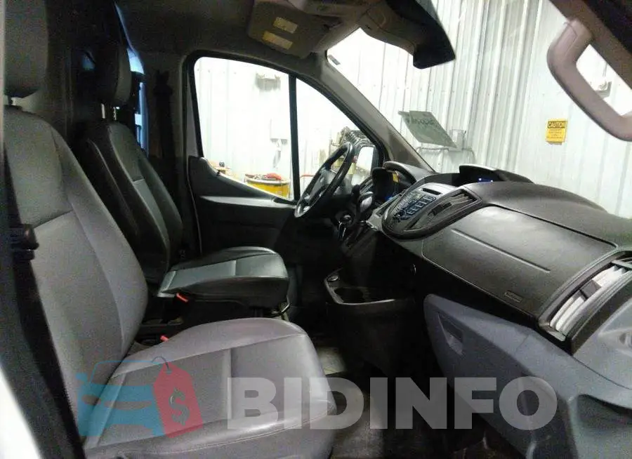 1FTYR2ZM6HKA51173 Photo# 5