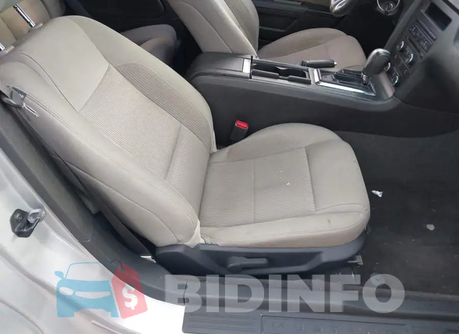 1ZVBP8EM6D5204533 Photo# 5