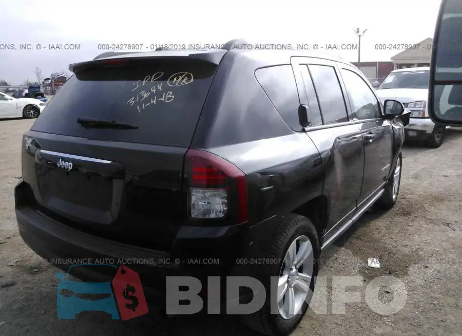 1C4NJCBA2HD124253 Photo# 4