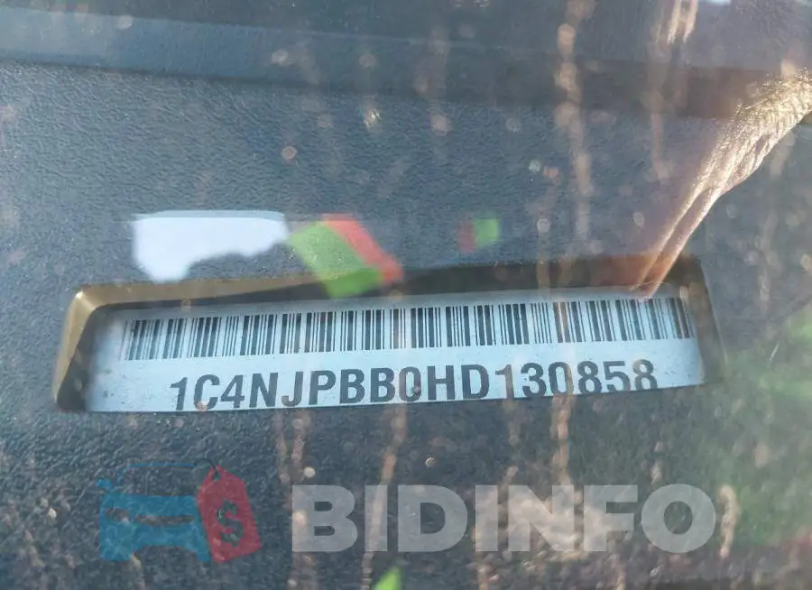 1C4NJPBB0HD130858 Photo# 9