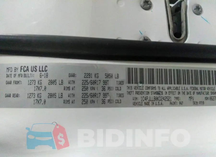 1C4PJLLB0KD242521 Photo# 9