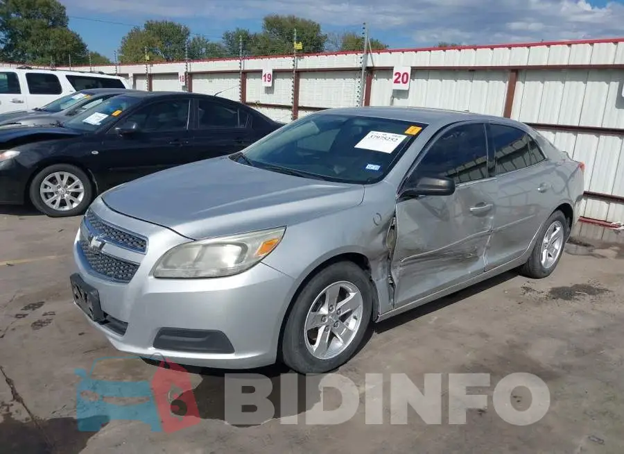 1G11B5SA2DF155565 Photo# 2