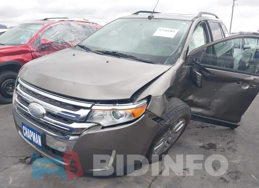 2FMDK3JC3DBC81345 Photo# 2
