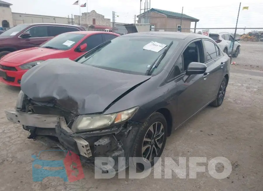 19XFB2F84FE007613 Photo# 2