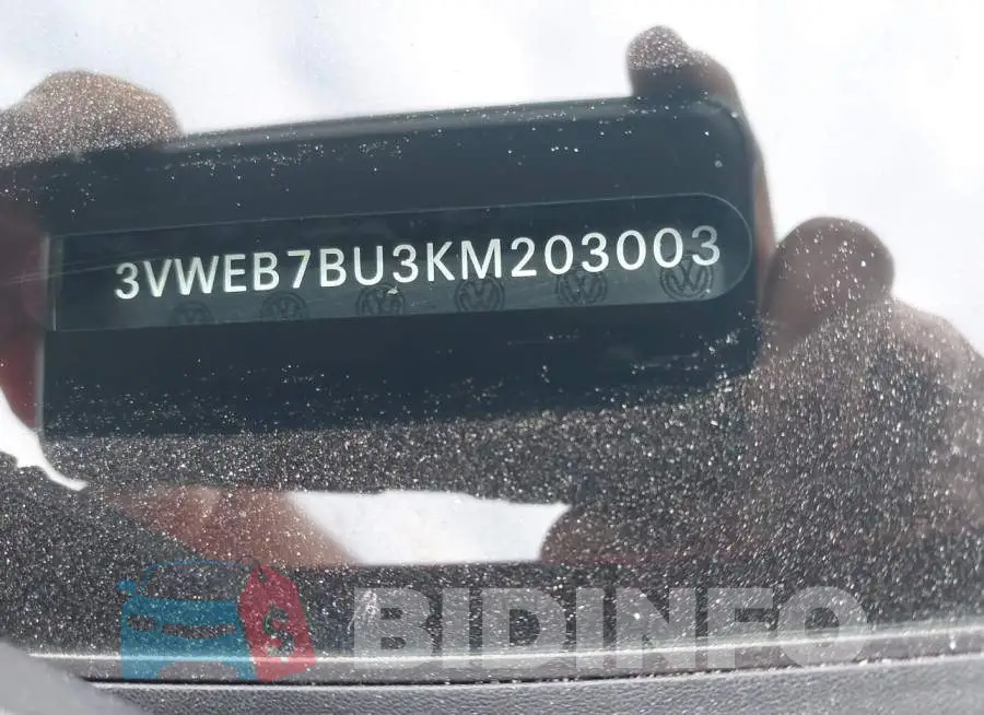 3VWEB7BU3KM203003 Photo# 9