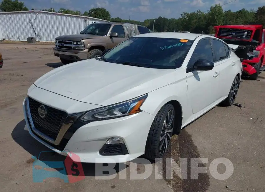 1N4BL4CV5LC187632 Photo# 2