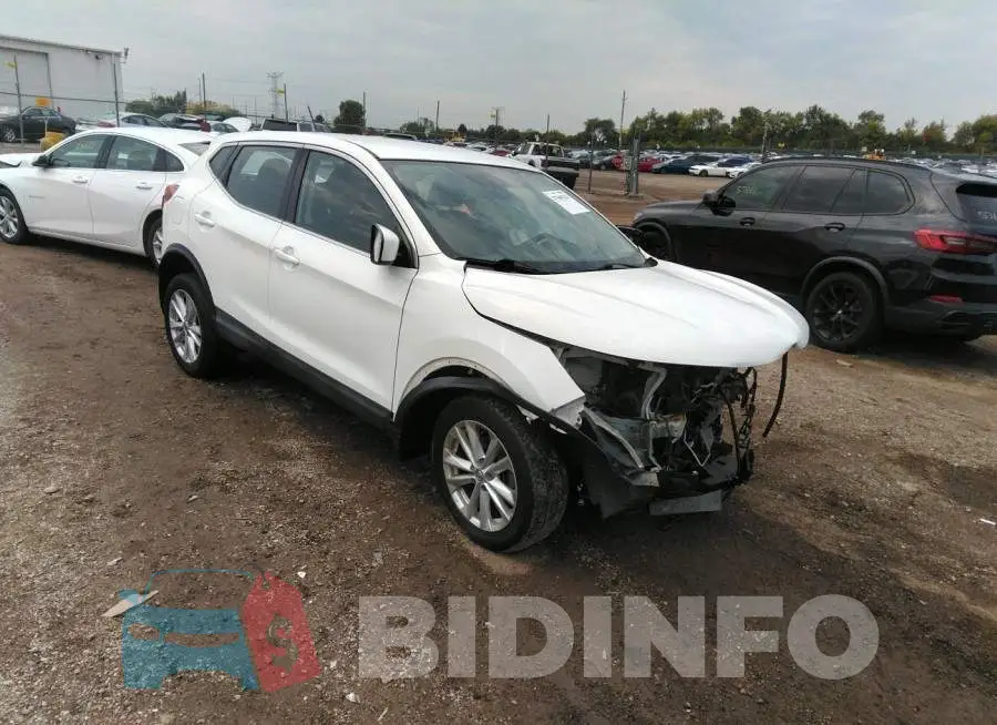 JN1BJ1CR1HW104823 Photo# 1