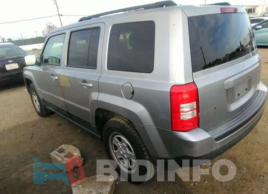 1C4NJPBB1FD308399 Photo# 3