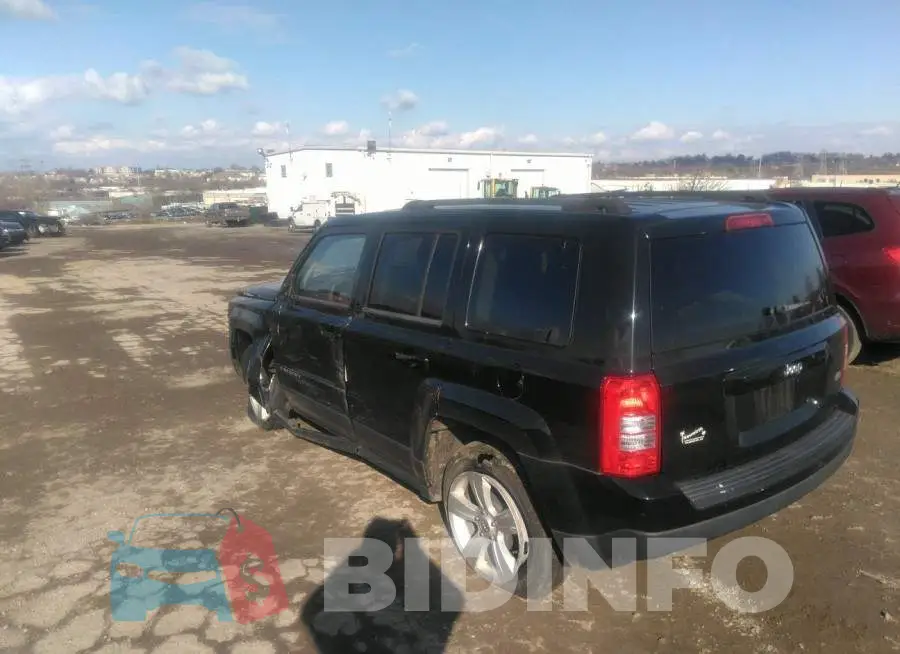 1C4NJPFB8ED575192 Photo# 9
