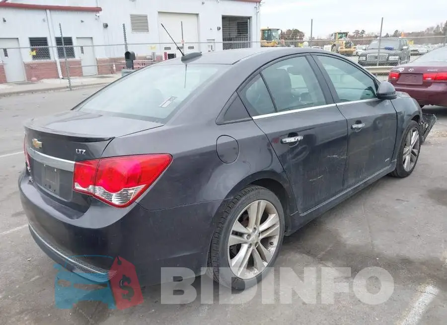1G1PG5SB4F7173521 Photo# 4
