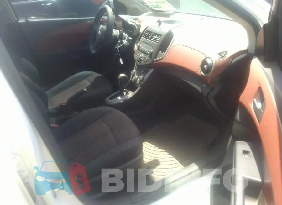 3G1J85CC8DS565877 Photo# 5