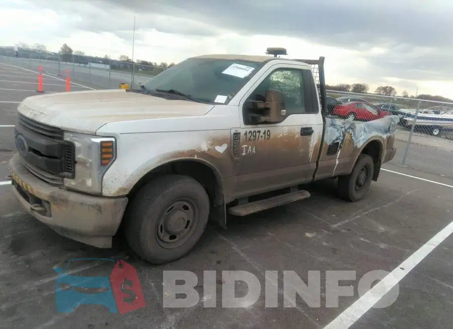 1FTBF2A66KEE24150 Photo# 2