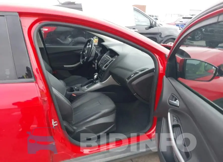 1FADP3F22EL311237 Photo# 5