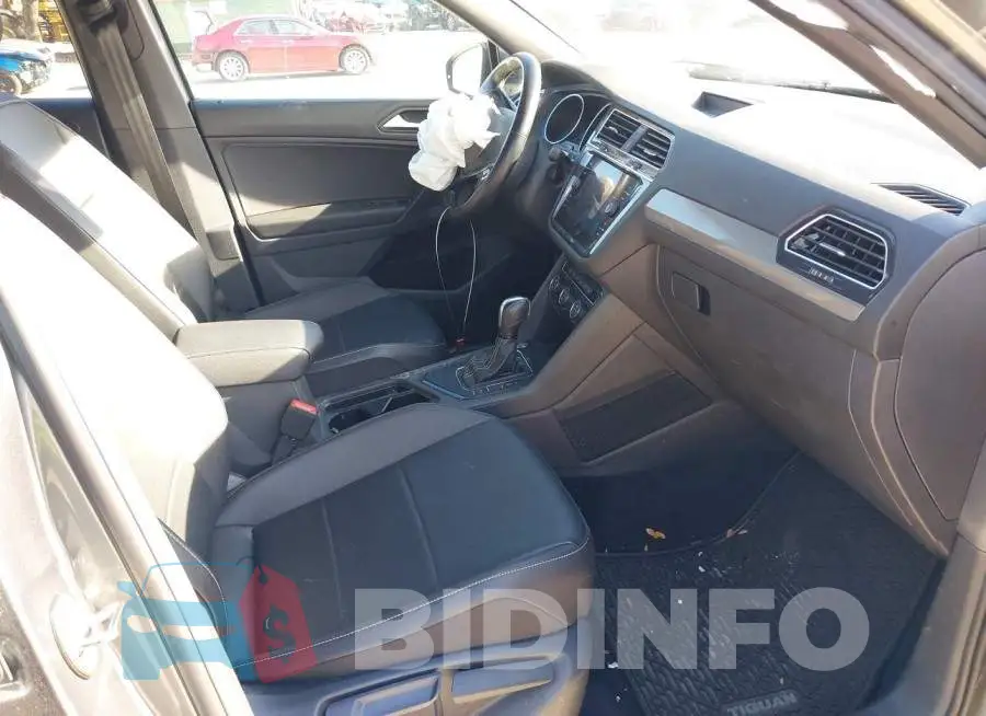 3VV3B7AX0MM048839 Photo# 5
