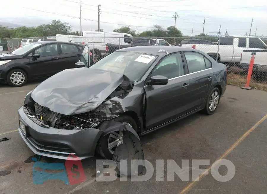 3VW167AJ5HM381160 Photo# 2