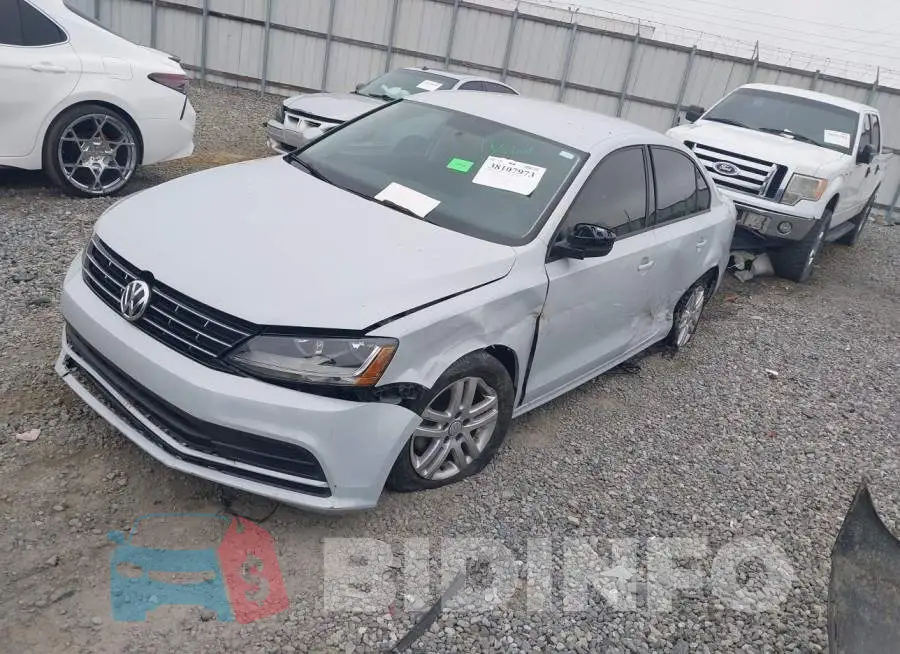 3VW2B7AJ0JM257030 Photo# 2