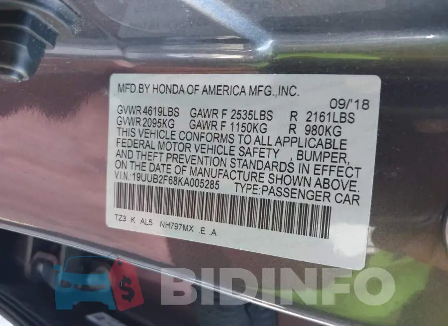 19UUB2F68KA005285 Photo# 9