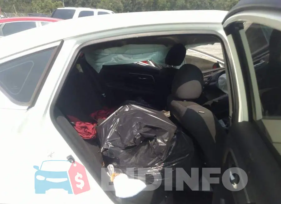 1N4AL3AP3FN399657 Photo# 8