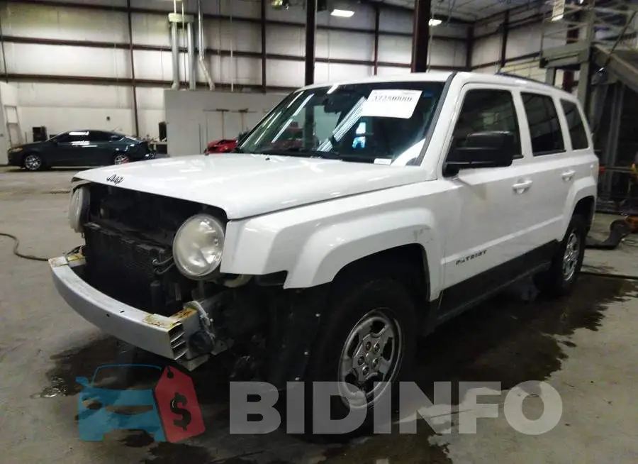 1C4NJRBB3DD203372 Photo# 2