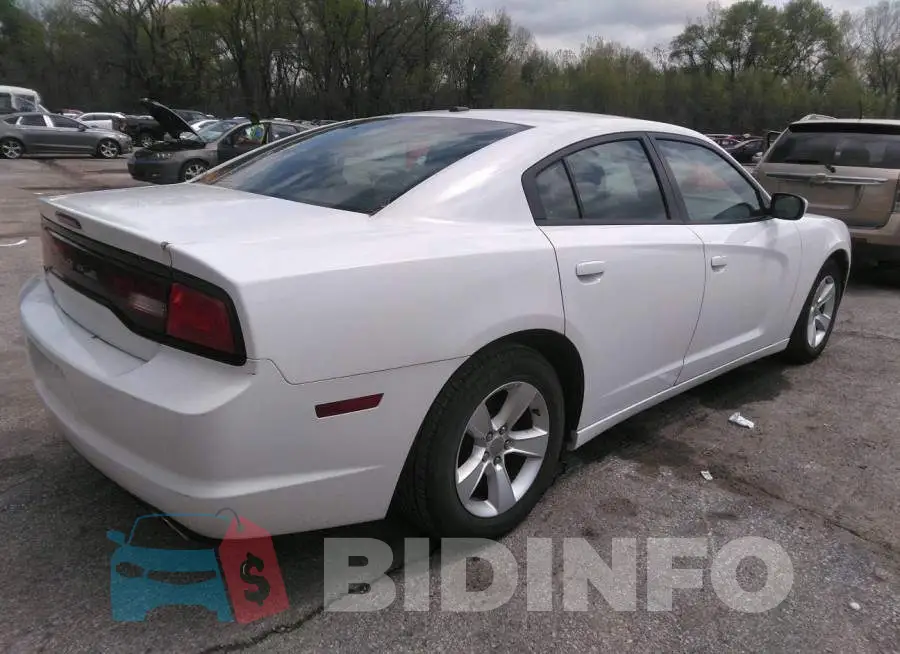 2C3CDXHG4DH605172 Photo# 4