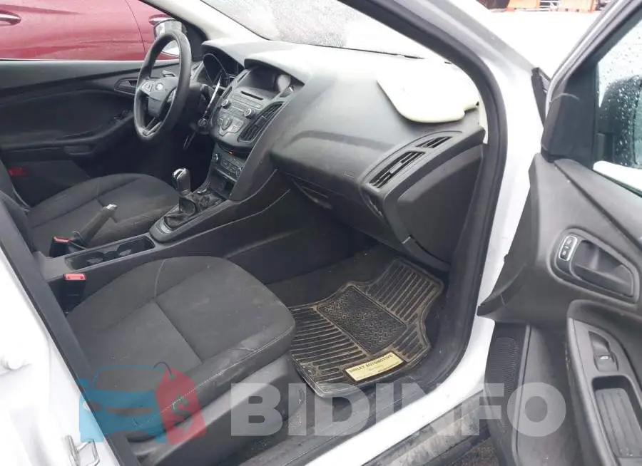 1FADP3E20GL207964 Photo# 5
