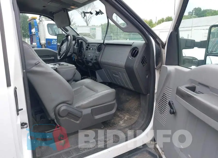 1FT7X2A67EEA41132 Photo# 5