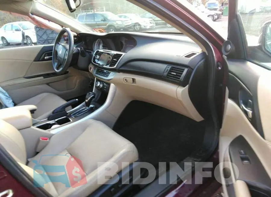 1HGCR2F84FA153772 Photo# 5
