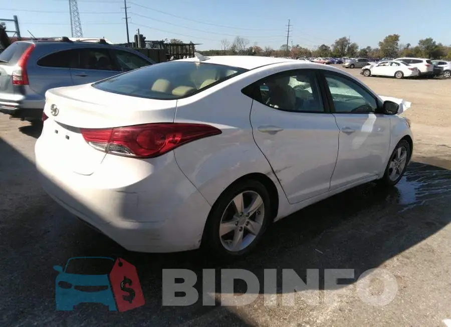 5NPDH4AE8DH204842 Photo# 4