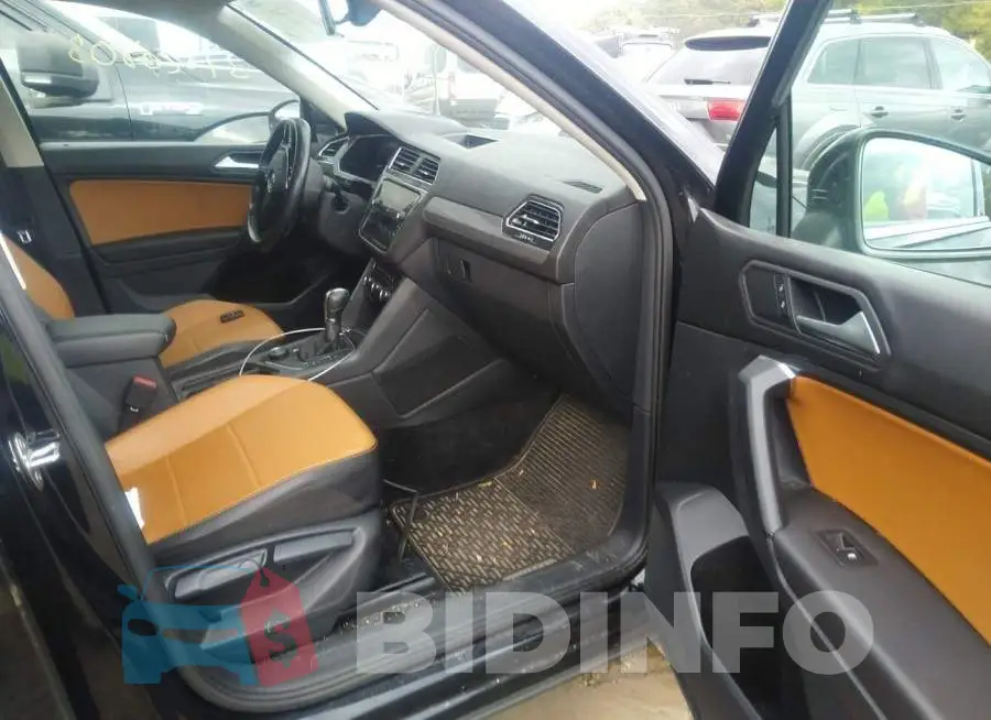 3VV2B7AX6KM012503 Photo# 5