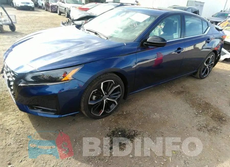 1N4BL4CV9PN339664 Photo# 2