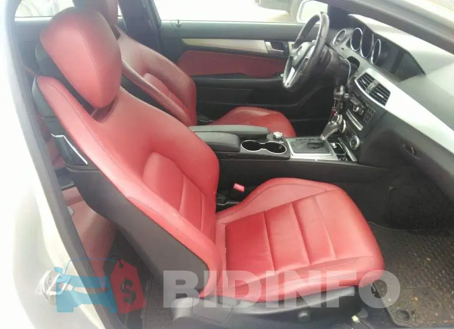 WDDGJ4HB7DF988198 Photo# 5