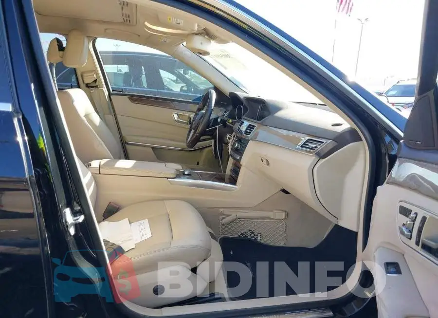 WDDHF5KB1EA834847 Photo# 5