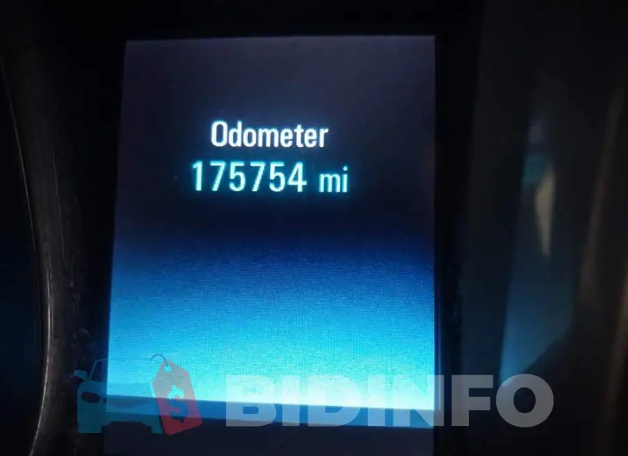 1G11E5SA8DU128096 Photo# 7