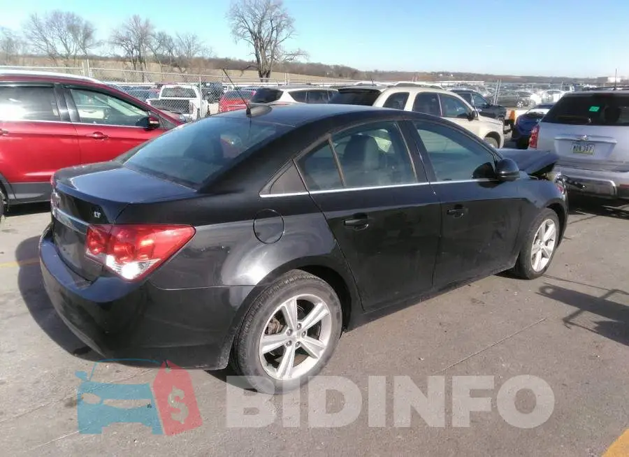 1G1PE5SB4F7279621 Photo# 4