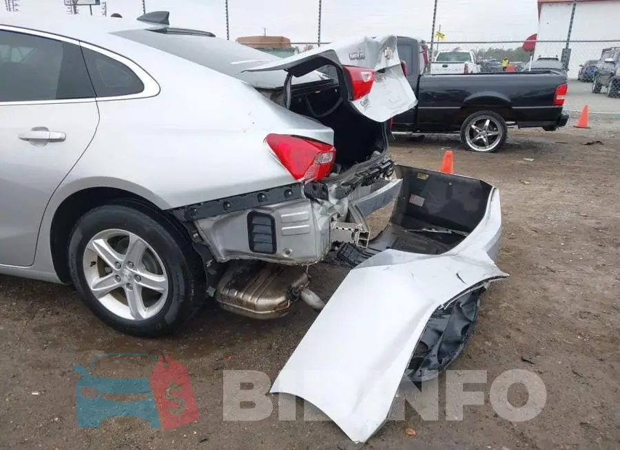 1G1ZB5ST3LF008383 Photo# 6