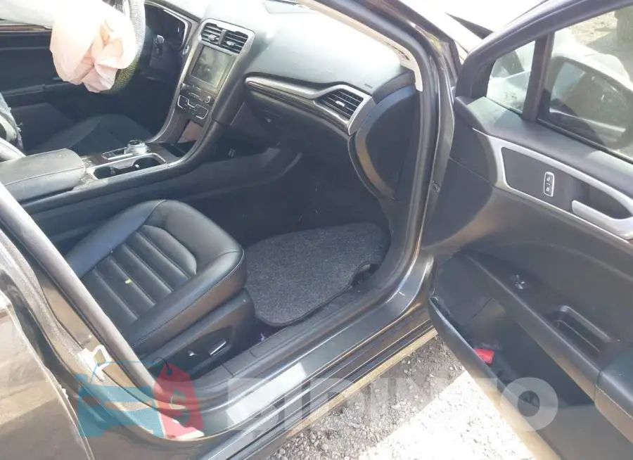 3FA6P0CD8LR117601 Photo# 5